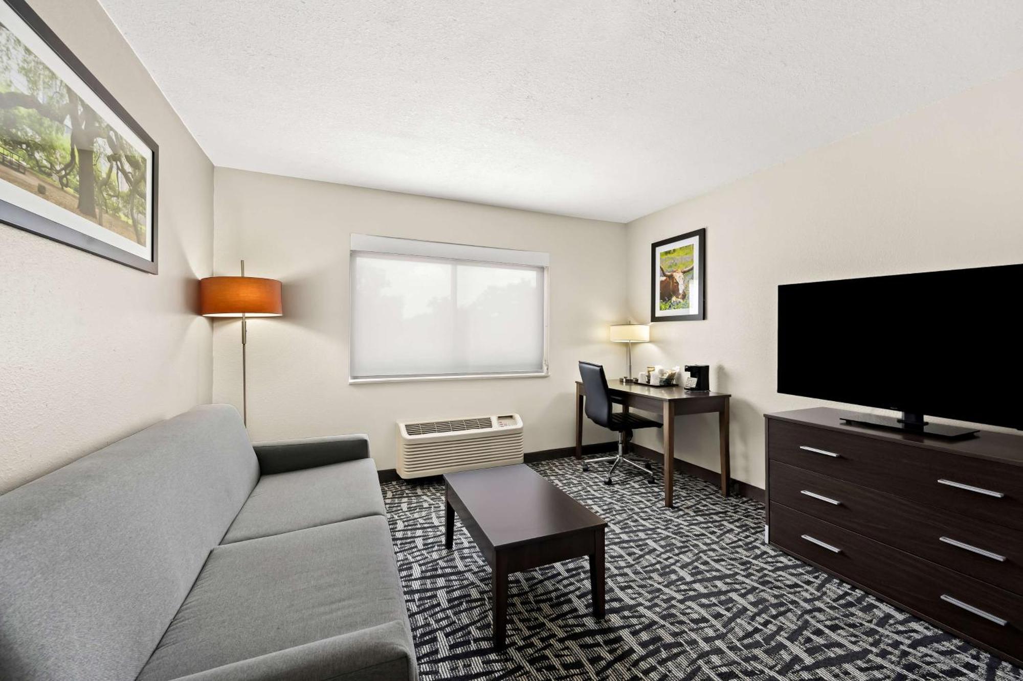 Best Western Bryan College Station Exterior photo